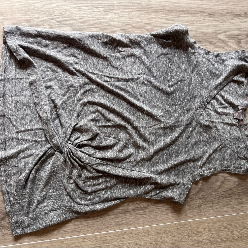 Elegant Heather Gray Women's Tunic Top